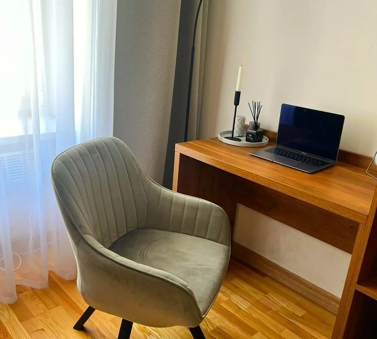 Fiesta Apartment On Franka 2Br-6P Lviv