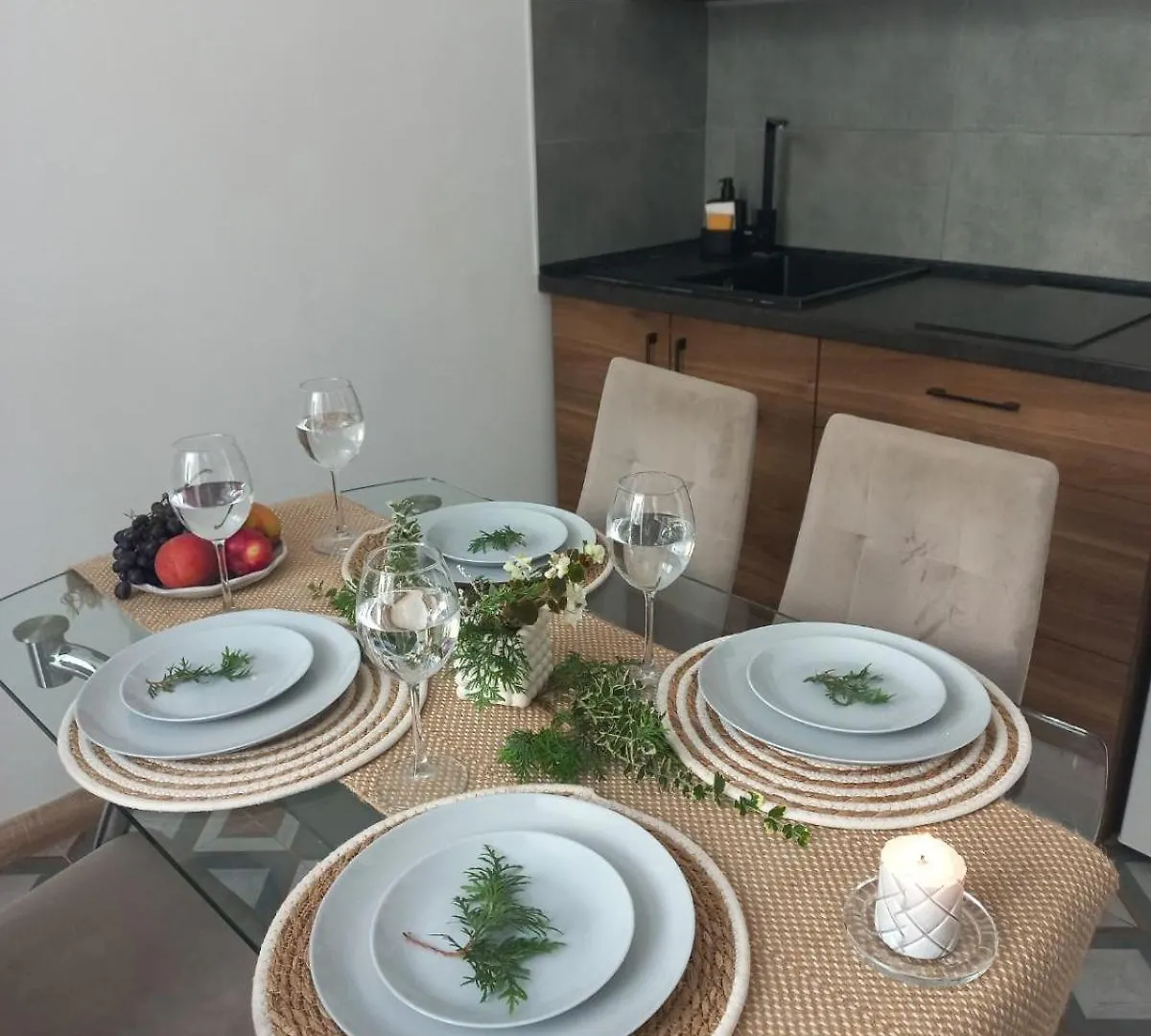 Fiesta Apartment On Franka 2Br-6P Lviv 0*,  Ukrajna