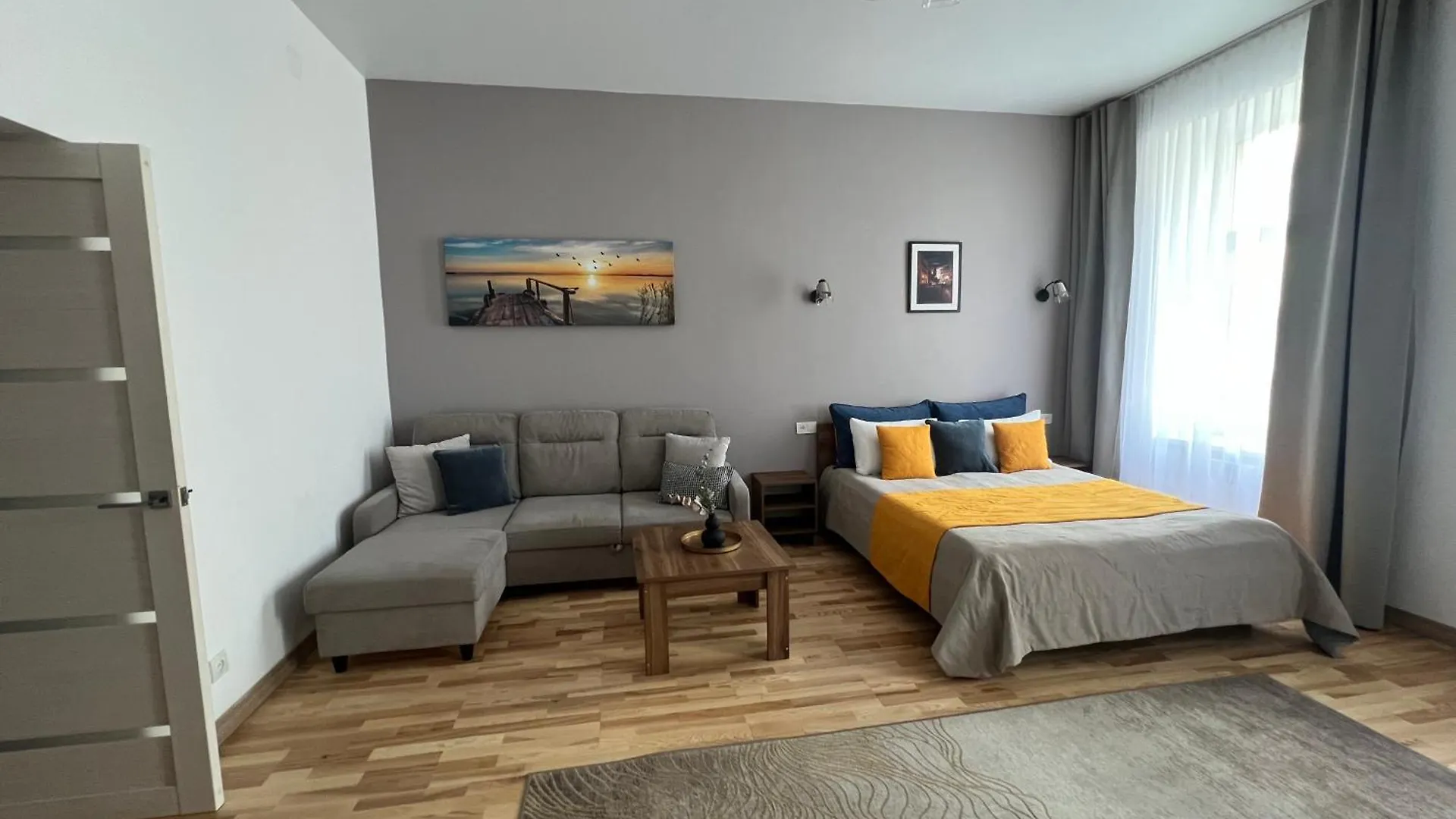 Fiesta Apartment On Franka 2Br-6P Lviv Ukrajna